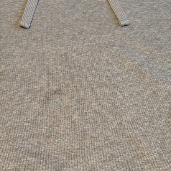 Old Navy tulip hem hoodie with side pockets - Picture 10 of 10